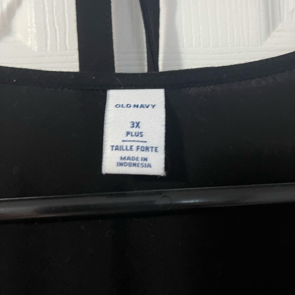 Wrap Top from Old Navy - Picture 4 of 6